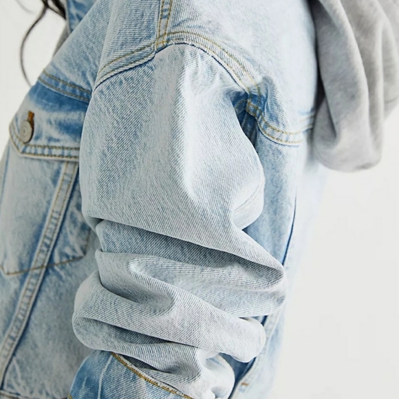 Free People Brando  Denim Jacket / Hoodie in Malta Wash XS - Picture 2 of 5